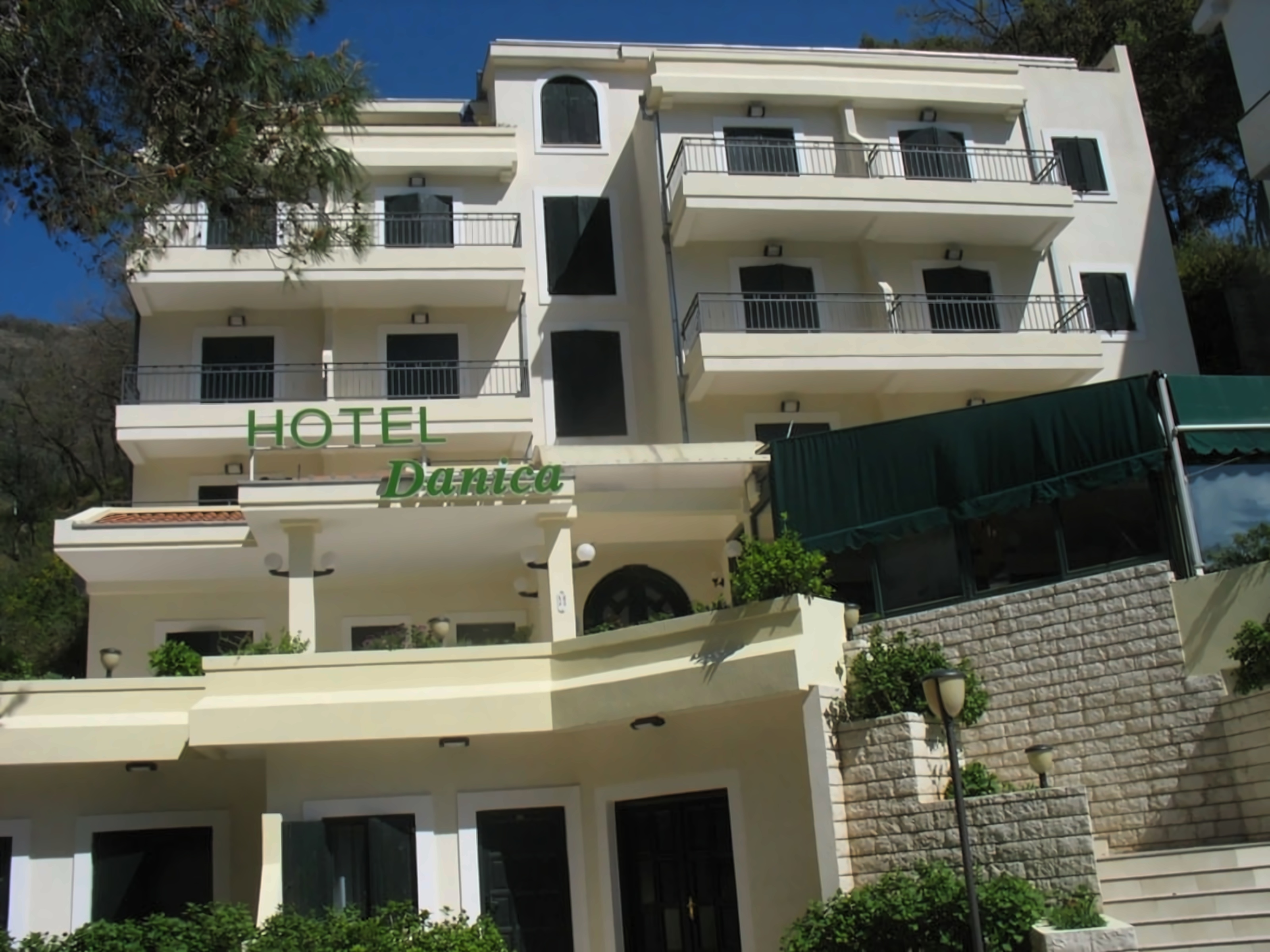 hotel